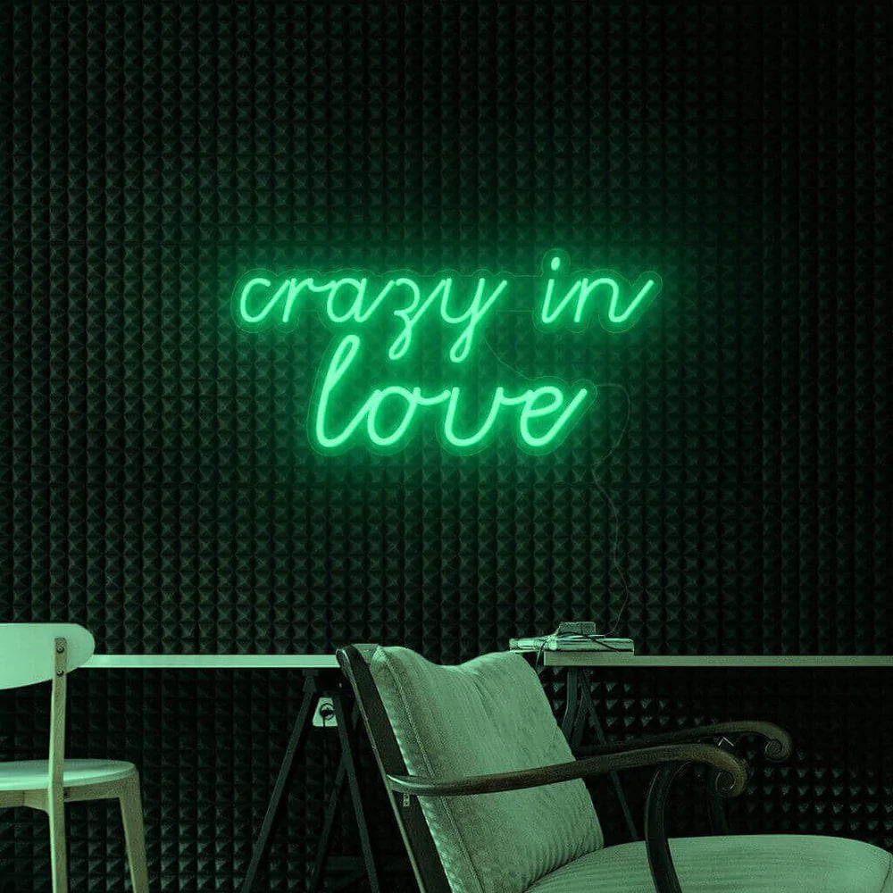 "Crazy in love" LED NEONSCHILD